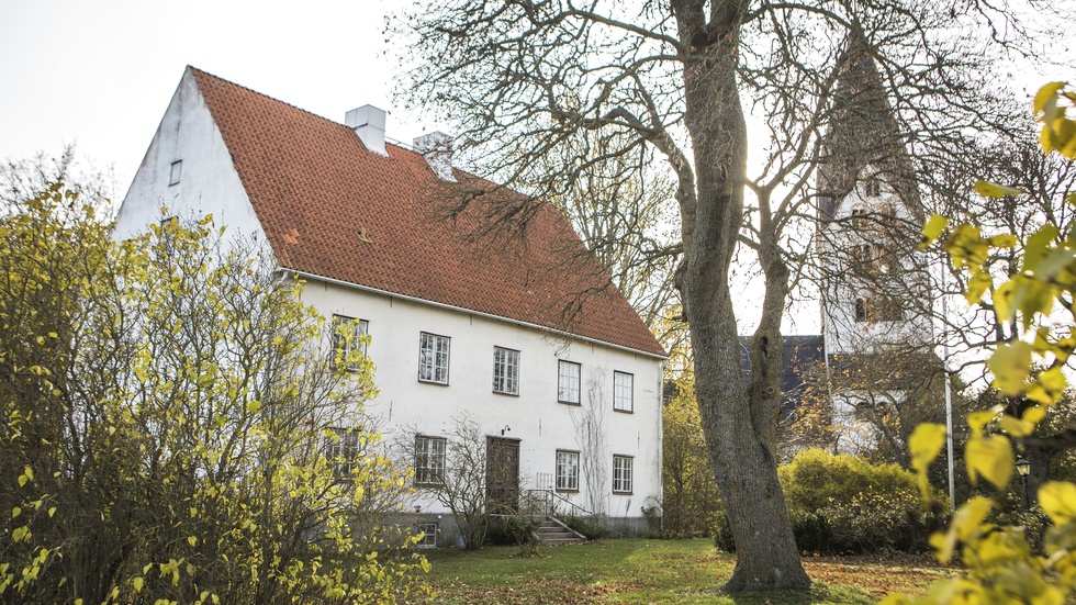 Norra Gotlands pastorat sålde för några år sedan Stenkyrka prästgård till Stenkyrka utvecklingsbolag.