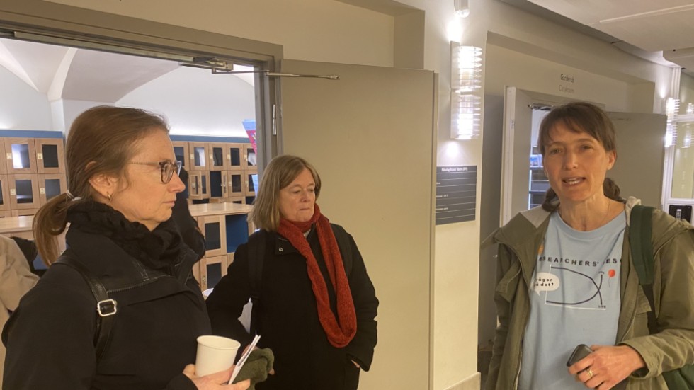 Katarina Andreasen, Kristina Boréus och Jeannette Eggers är alla klimatforskare och har åkt till riksdagen för att lyssna på politikernas syn på de larmande rönen i IPCC rapporten.