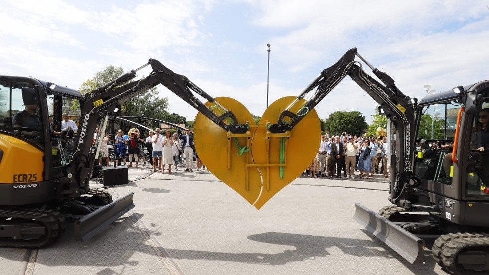 Så här såg det ut den 14 juni när Volvo CE presenterade nyheten om sitt strategiska beslut att flytta huvudkontoret till Eskilstuna. Att det går bra för bolaget skvallrar den senaste kvartalsrapporten om med en vinst på 5,4 miljarder kronor, ett rekordresultat. 