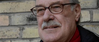 Hans-Gunnar, 74, deckardebuterar