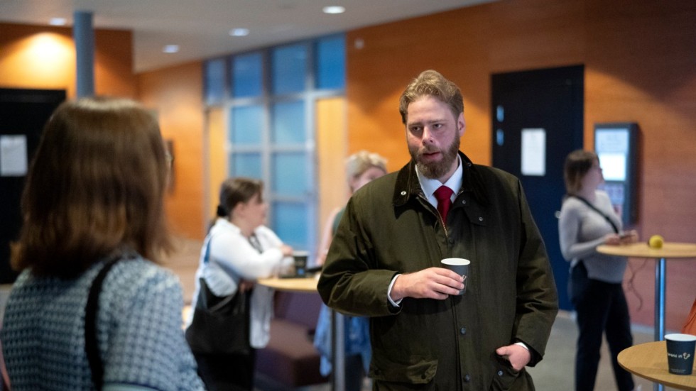 Journalisten Henrik Evertsson i samband med rättegången i Göteborgs tingsrätt i augusti. Arkivbild.