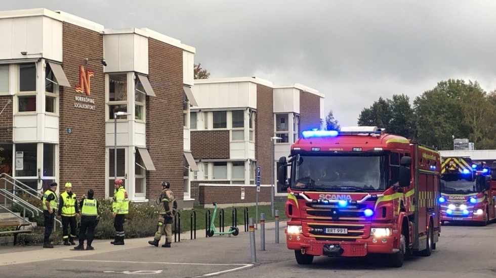 Räddningstjänst på plats på Vikboplan.