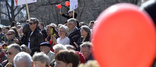 Röd retorik, men alliansnära politik