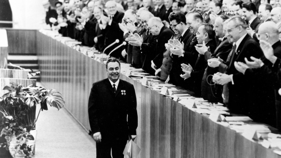 Sovjetunionens högste ledare Leonid Brezjnev på besök i det östtyska parlamentet i Östberlin 1967.