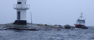 Hundratals liter olja i havet