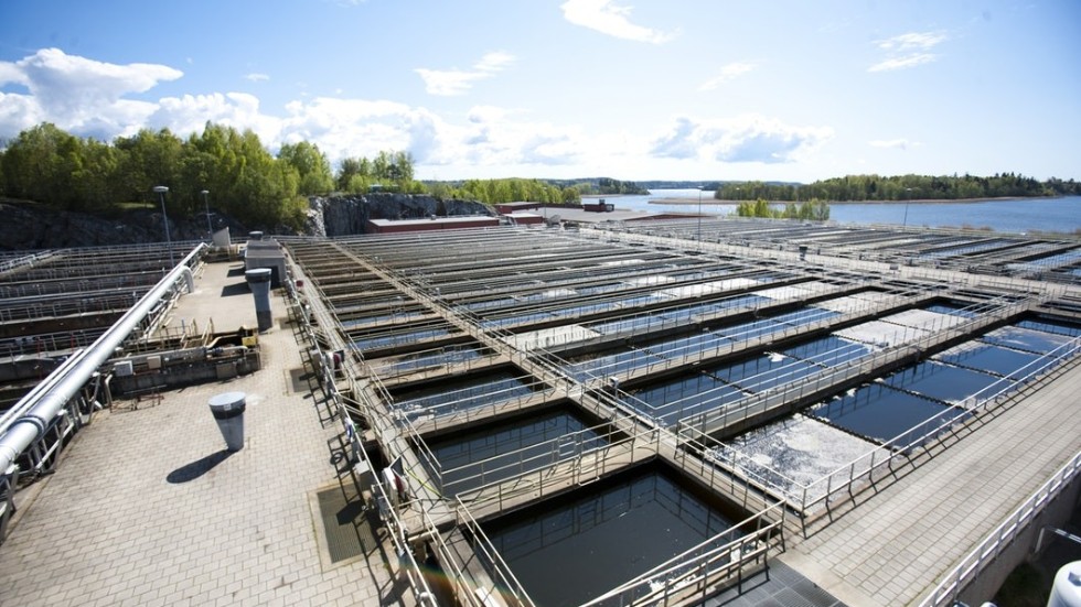 Kommunens politiska partier har varit eniga om att Himmerfjärdsalternativet är bättre än att bygga ett nytt eget reningsverk.