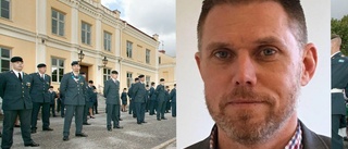 P 10-militär skapar ordning i skolan