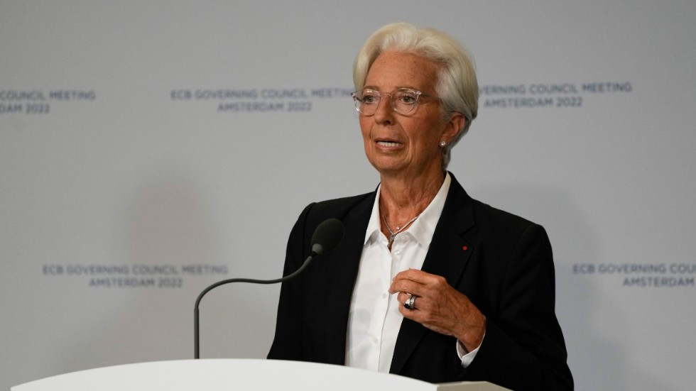 Europeiska centralbankschefen Christine Lagarde uppger att ECB kommer göra det som krävs för att få ner inflationen till målet på 2 procent. Arkivbild.