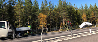 Avblåst flakkåpa skapade köer 