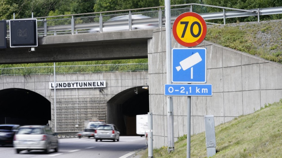 Lundbytunneln med fartkamera, Eriksbergsmotet. 4|239 fortkörare har fastnat på bild mellan Eriksbergs- och Bräckemotet på vägsträckan i Göteborg, flest i Sverige. Arkivbild