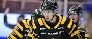 Nu stängs talangerna in i hockeybubblan