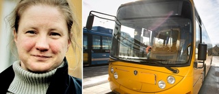 Vill stärka det fria skolvalet med busskort