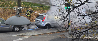 Bilbrand på Norra Promenaden – övertändes helt    