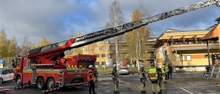 Rökutveckling från garage på Björkskatan