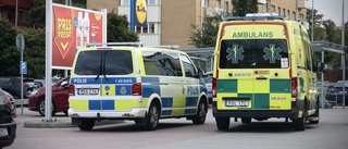 Person påkörd på parkering vid butik      