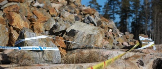 Efter dödsolyckan – nu stängslas stenblocken in