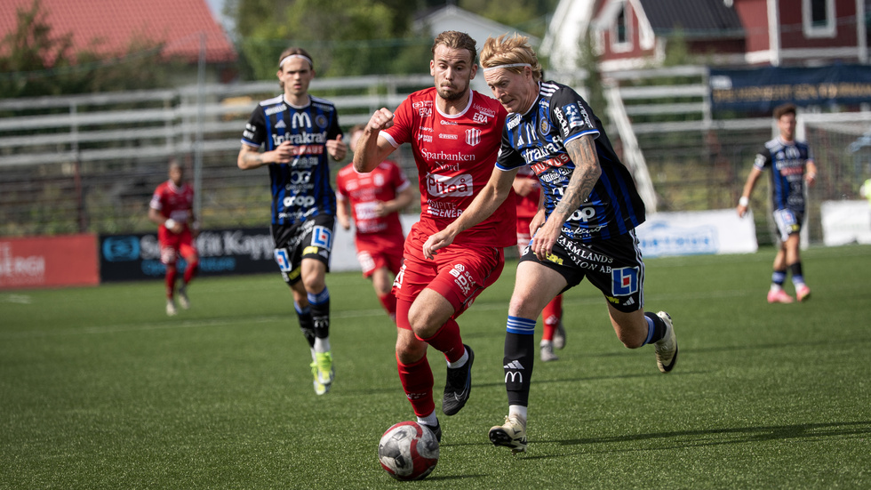 En klubb försöker köpa Bendik Brevik från Piteå IF och flera andra klubbar visar intresse för norrmannen.