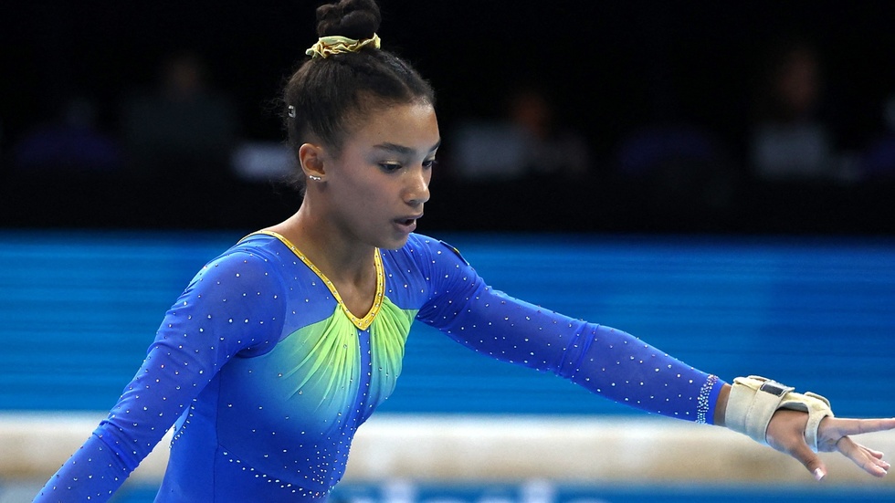 EGF-gymnasten Jennifer Williams slog under lördagen till med en fjärdeplats i barrfinalen på världcupen i Baku.
