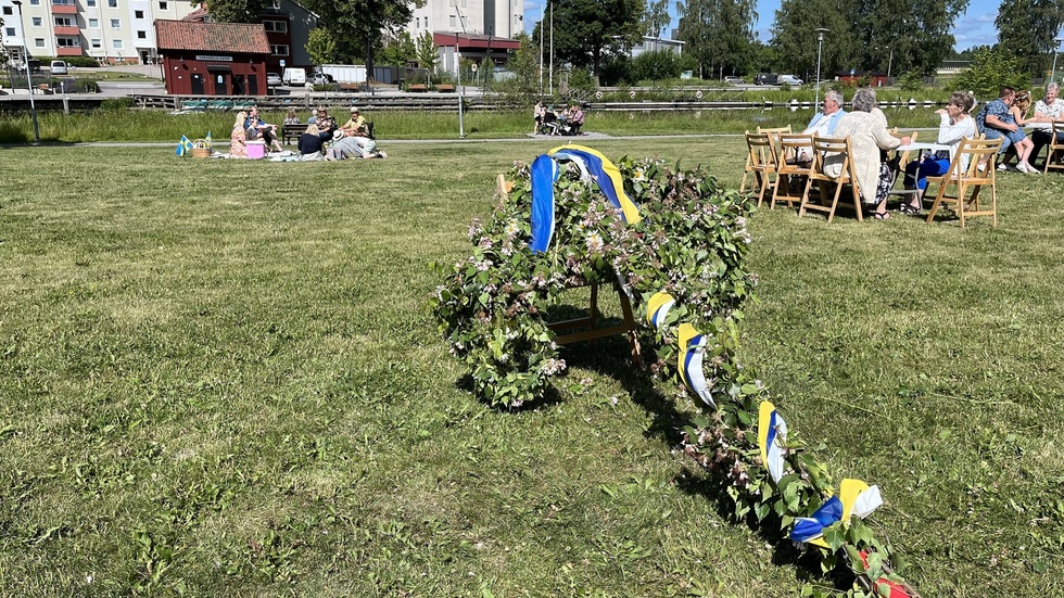 Snart reser man midsommarstången i Torshälla