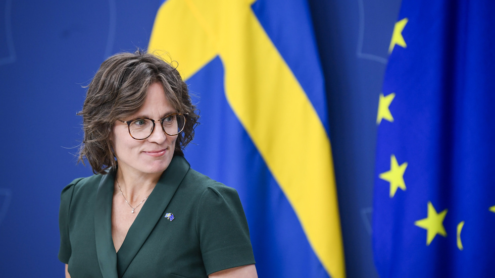 Jessika Roswall föreslås som Sveriges nominering till ny EU-kommissionär under en pressträff med statsministern.