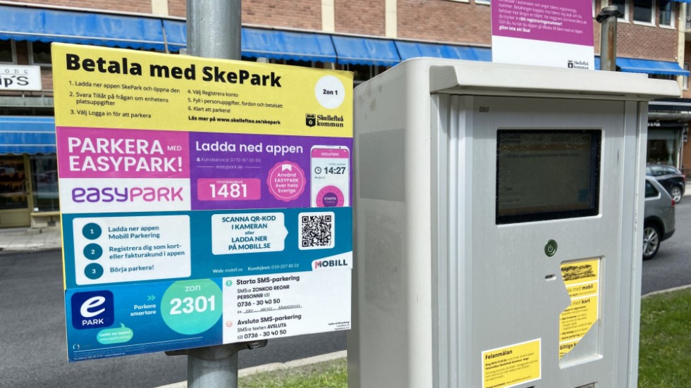Alternativen då man parkerat i Skellefteå har varit många, nu ska man bara kunna välja två olika appar.