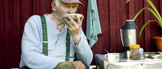 En skogens man, slöjdaren Göstha Andersson, har avlidit