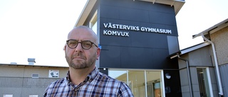 Gymnasiechefen: "Vi samarbetar med smittskyddet"