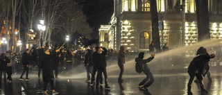 Stor protest utanför Georgiens parlament