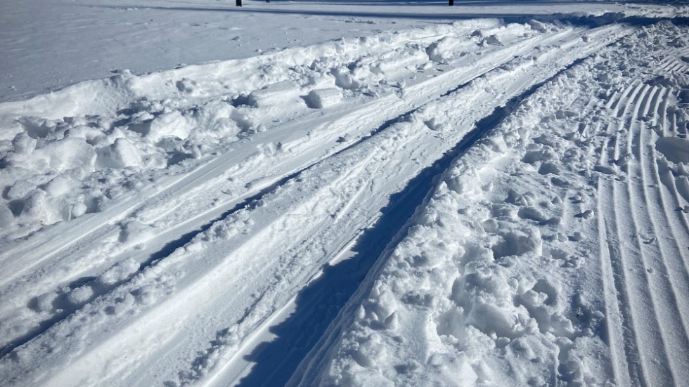 Skidspår finns på många platser i Enköping, enligt kommunen.