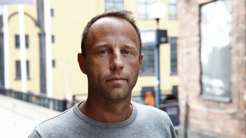 Johan Doverhjelm driver Harrys i Norrköping och han är oroad för restaurangbranchen.