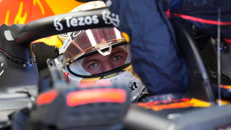 Max Verstappen fortsätter att vinna och seglar mot VM-titeln.