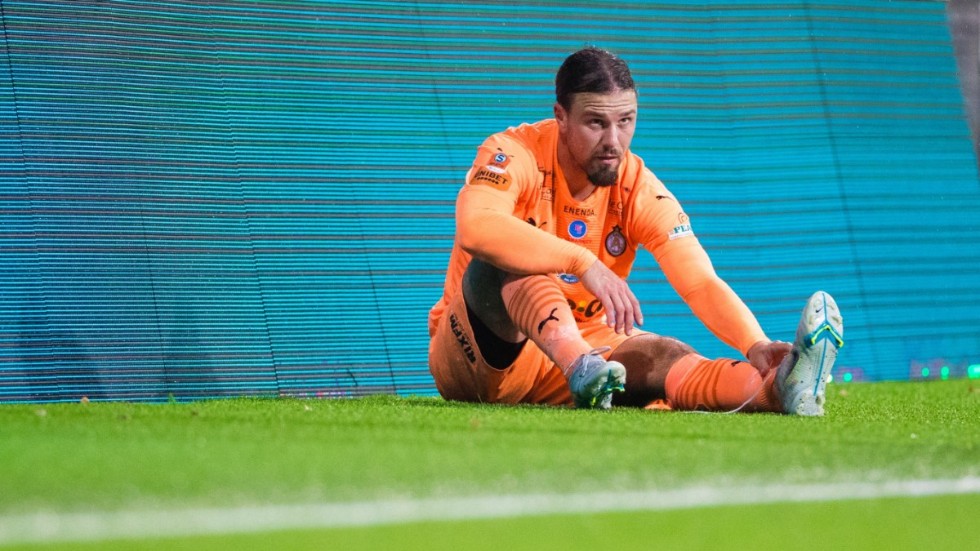 AFC:s lagkapten Karim Mammar har spelat halvskadad den senaste tiden och mot Brage senast tvingades han tvingades kliva av planen. Det gör att backen nu är ett stort frågetecken inför söndagens match mot Skövde.