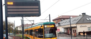 Tre män slogs med jättekniv på spårvagn