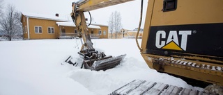 Man anhållen för grävmaskinsstöld