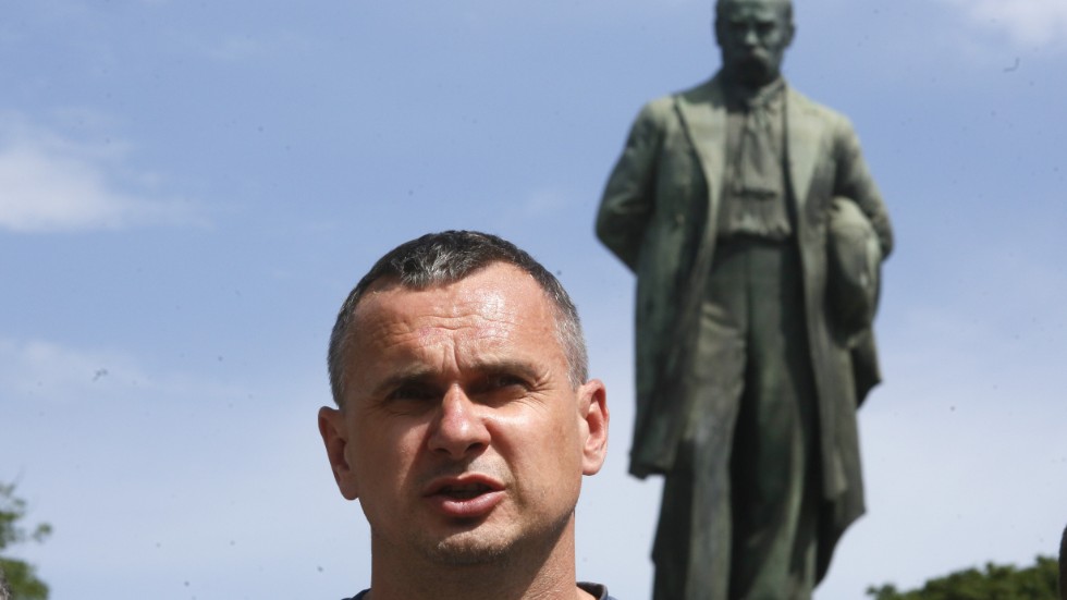 Ukrainska filmskaparen Oleg Sentsov, som just nu strider för sitt hemland, får hedersuppdrag på Stockholms filmfestival. Arkivbild.