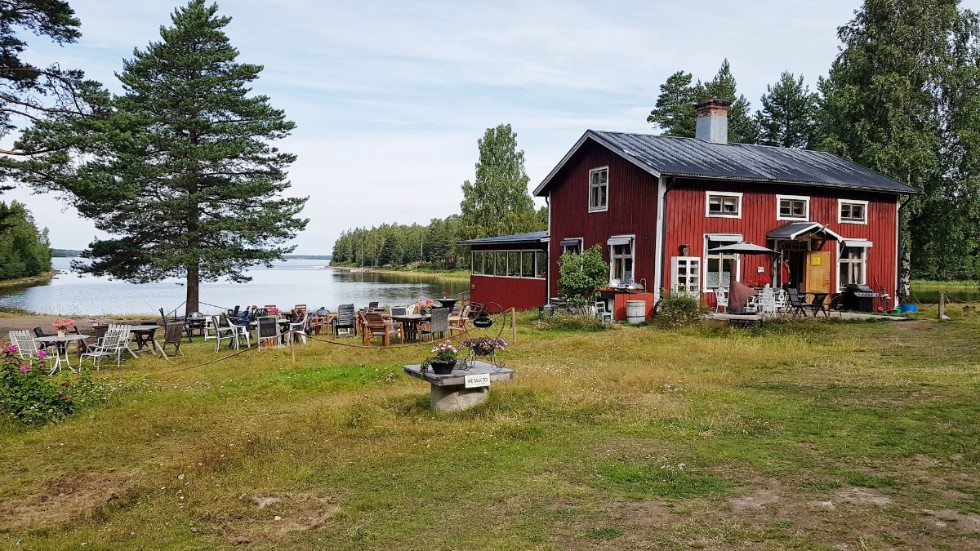 En anmälan om otillåten användning har gjorts mot Café Hildur som är registrerat som fritidshus. Kommunen har upprättat ett tillsynsärende och konstaterar att det krävs en ändring av användningen för att få driva kafé där. (Arkivbild)