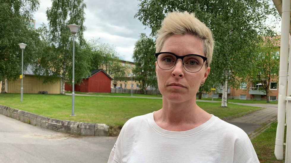 Det helt horribelt att vi ska betala själva. Men grunden till det är för att tidsaspekten inte tas på allvar. Detta behöver ske snabbare annars måste vi göra sådana här saker för att få det att fungera, säger Linn Sandberg.