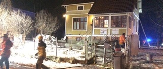 Hundpensionat i brand – fasad fick sågas upp