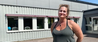 "Vi håller oss inne på eftermiddagen" • "Bra med vattenlekar" • Fläktar hjälper till att hålla nere temperaturen