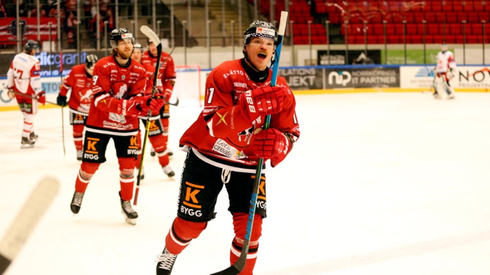 Rihards Marenis har gjort tolv mål på 17 matcher i Hästen-tröjan.