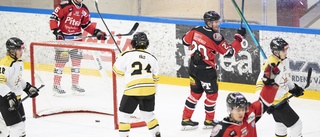 Hattrick av Carl Becker och målfest av Piteå Hockey: "Betyder supermycket"