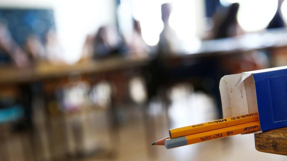 Ett 8-årigt barn får inte fullgöra sin skolplikt på annat sätt, det vill säga åka till Thailand i sju veckor.