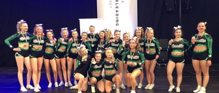 Brons för laget Sparkles efter perfekt cheerleadingshow