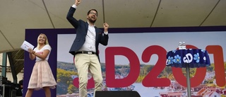 Åkesson dansade för de sina