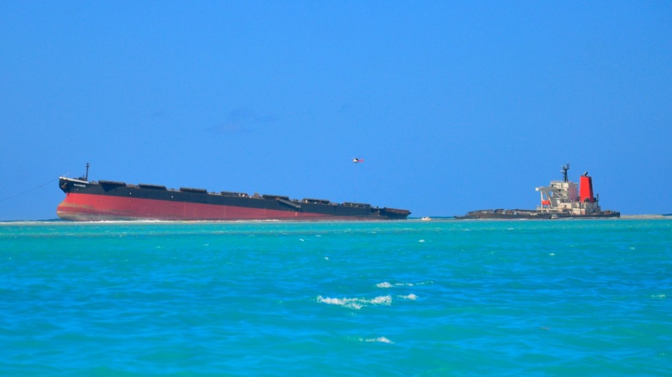 Det japanska fartyget MV Wakashio gick på grund på ett korallrev i Indiska oceanen den 25 juli 2020. Arkivbild.
