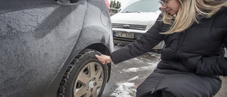 Stort antal bilar vandaliserade på samma gata • Emma: "Tyvärr är det inte första gången" • Kvinna körde iväg – bilen började vobbla på E4