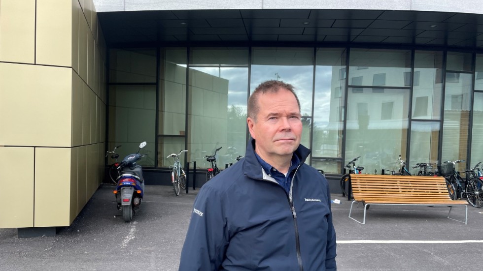 Anders Karlsson, förvaltningschef på miljö- och byggnadsförvaltningen och överförmyndarnämnden, är en av flera höga chefer som avsagt sig sitt chefsförordnande på kort tid.