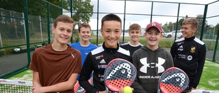 Gänget som premiärspelade på Rimforsas nya padelbana