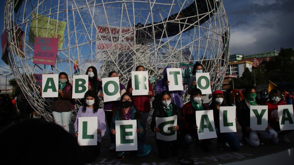 Aborträttsförespråkare i en demonstration i Quito i september 2020. Arkivbild.