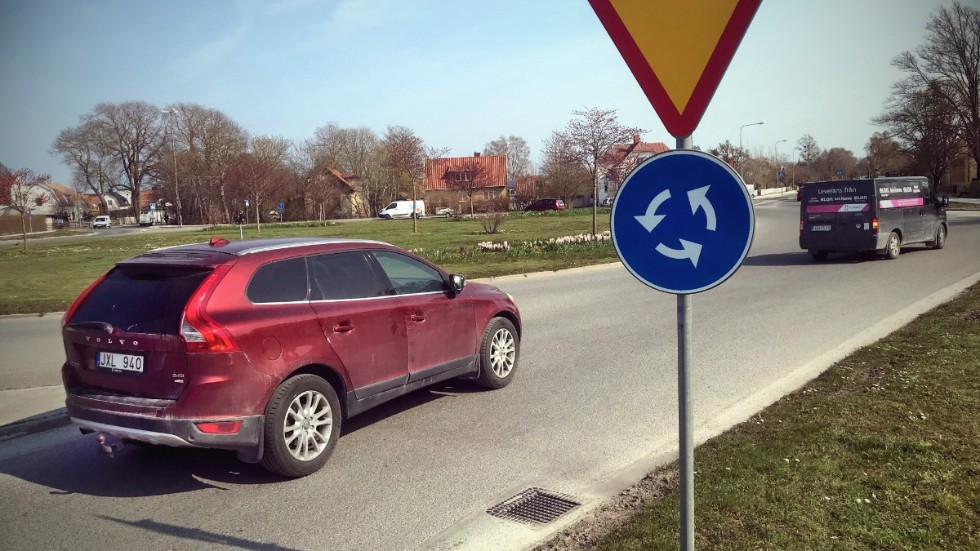 Rondellen vid Österväg - Follingboväg - Endreväg. Heter den ännu Malmrosrondellen i folkmun? 